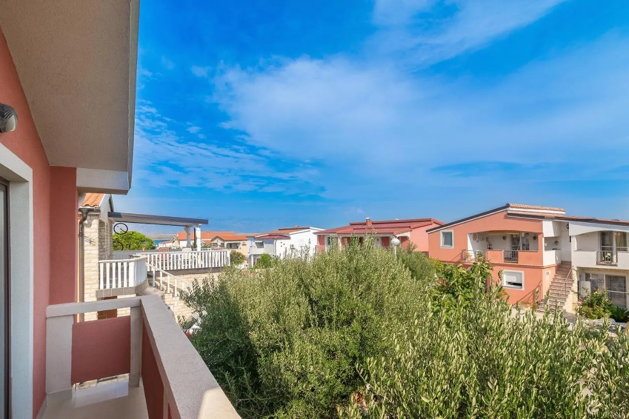 Studio Vir 16768A 0*,  Croatia